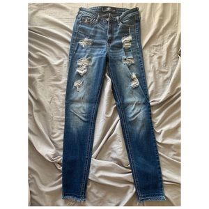 hollister high rise crop jeans
